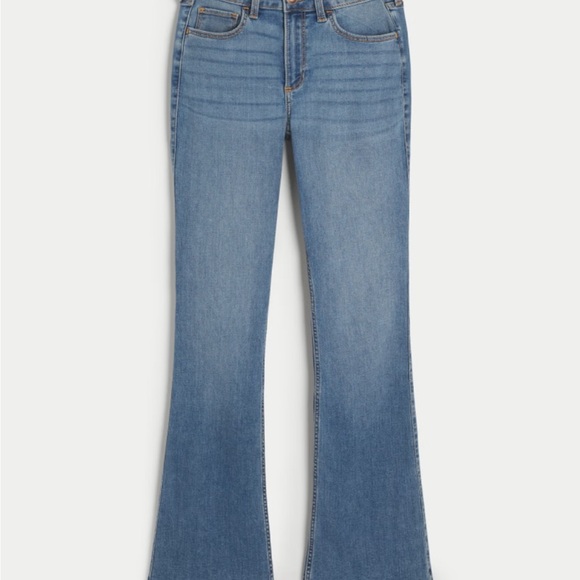 Hollister Denim - Hollister Curvy Mid-Rise Medium Wash Boot Jeans